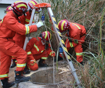 社區(qū)微型消防站采購救援三腳架的用處